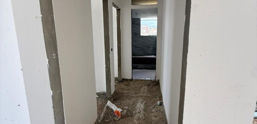 For Sale: Apartment in Dekwaneh