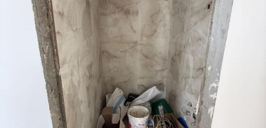 For Sale: Apartment in Dekwaneh