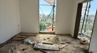 For Sale: Apartment in Dekwaneh