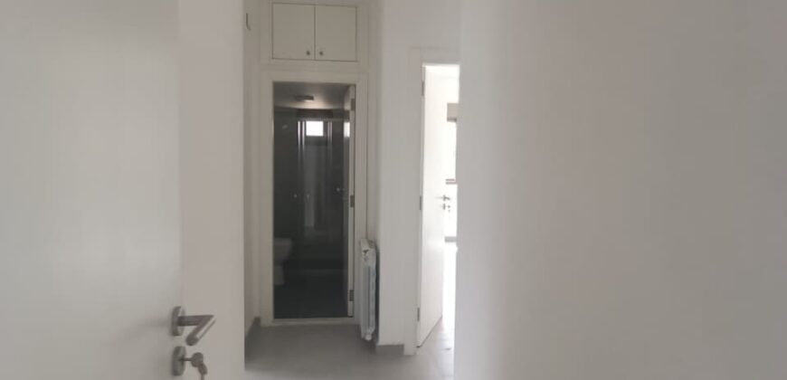 For Sale: Apartment in Bsalim