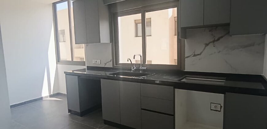 For Sale: Apartment in Bsalim