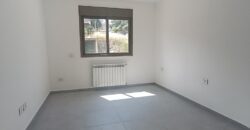 For Sale: Apartment in Bsalim