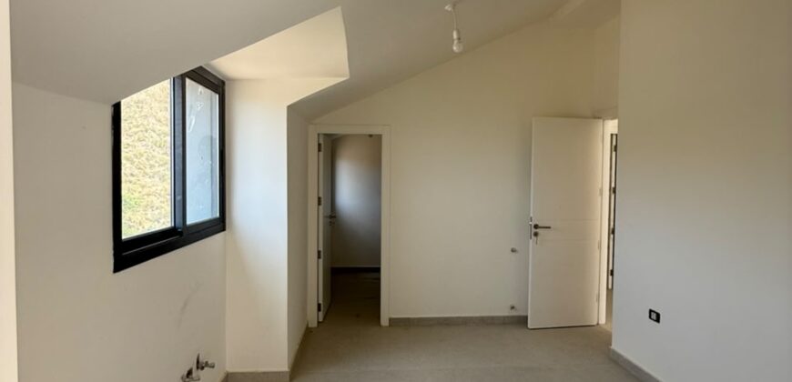 For Sale: Apartment in Fanar