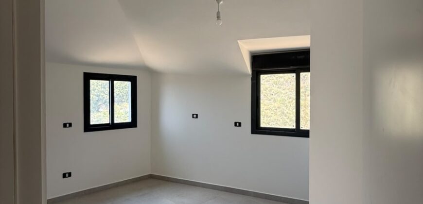 For Sale: Apartment in Fanar