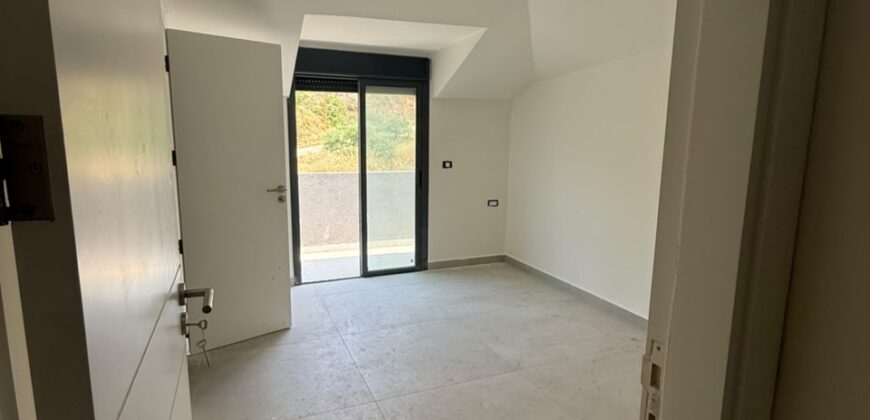 For Sale: Apartment in Fanar