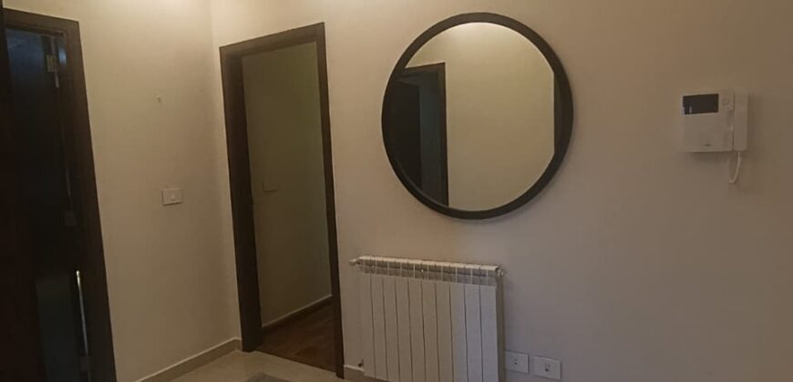 For Sale: Apartment in Mar Moussa Douar