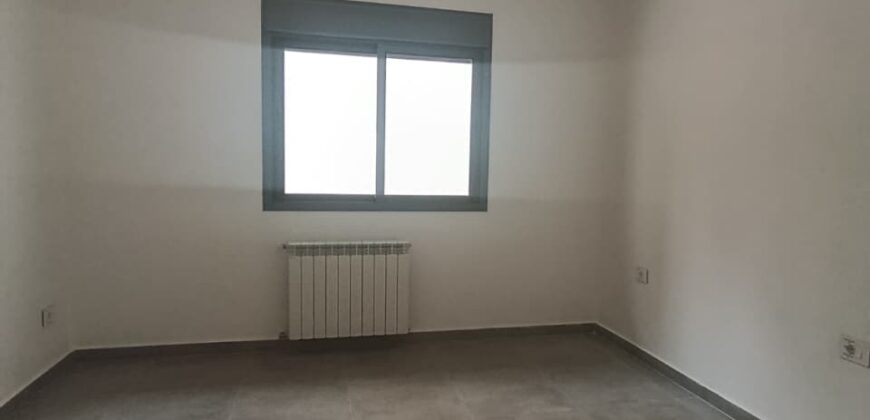 For Sale: Apartment in Bsalim