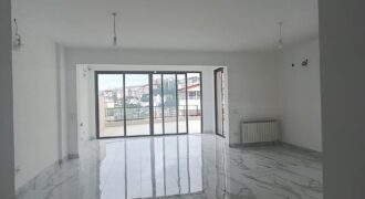 For Sale: Apartment in Bsalim