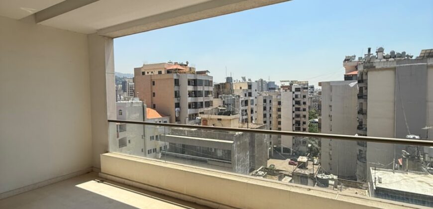 For Sale: Apartment in Jdeideh