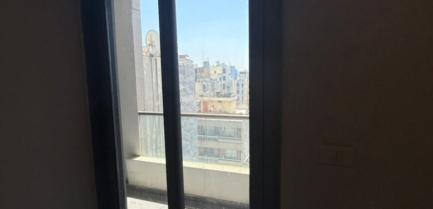 For Sale: Apartment in Jdeideh