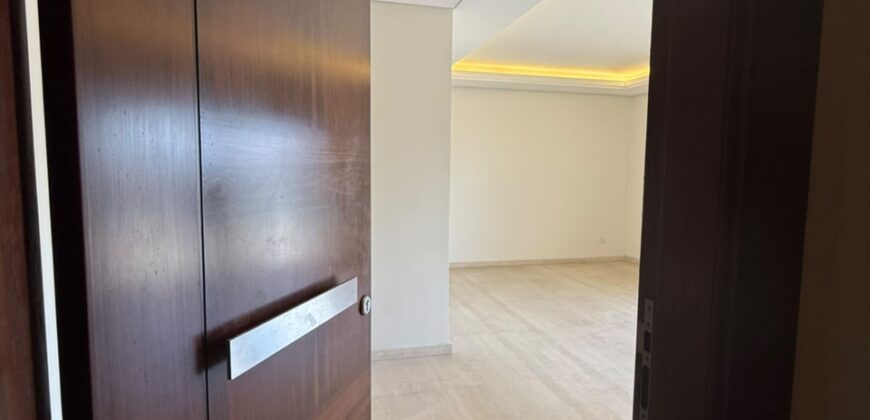 For Sale: Apartment in Jdaideh