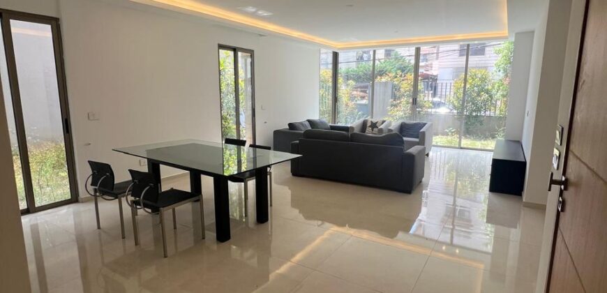 For Sale: Apartment in Ain Saadeh
