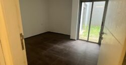 For Sale: Apartment in Ain Saadeh