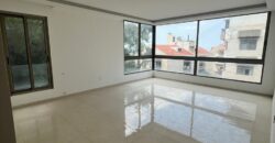 For Sale: Apartment in Ain Saadeh
