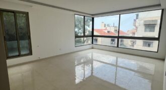 For Sale: Apartment in Ain Saadeh