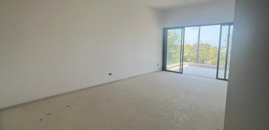 For Sale: Apartment in Tilal Ain Saadeh
