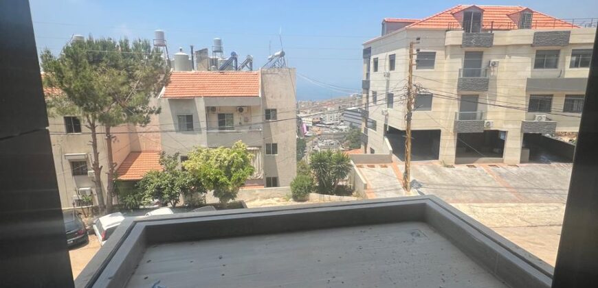 For Sale: Apartment in Tilal Ain Saadeh