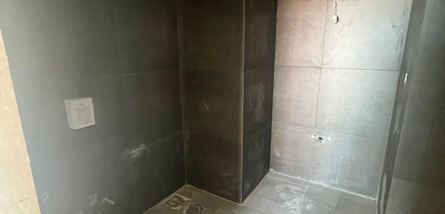 For Sale: Apartment in Tilal Ain Saadeh