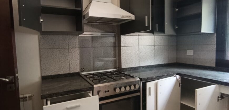 For Sale: Apartment in Mar Chaaya