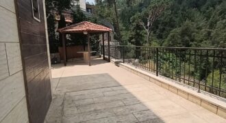 For Sale: Apartment in Mar Chaaya