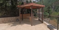 For Sale: Apartment in Mar Chaaya
