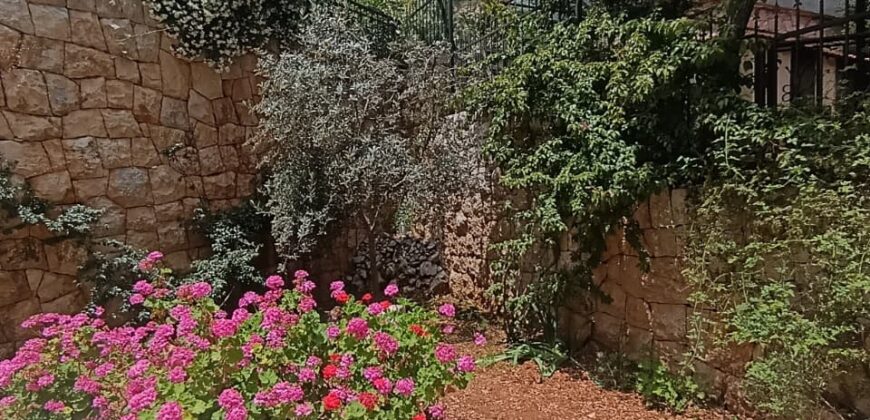 For Sale: Apartment in Mar Chaaya