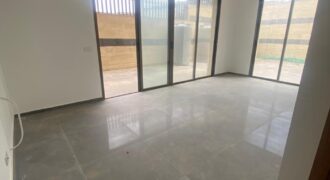 For Sale: Apartment in Baabdat