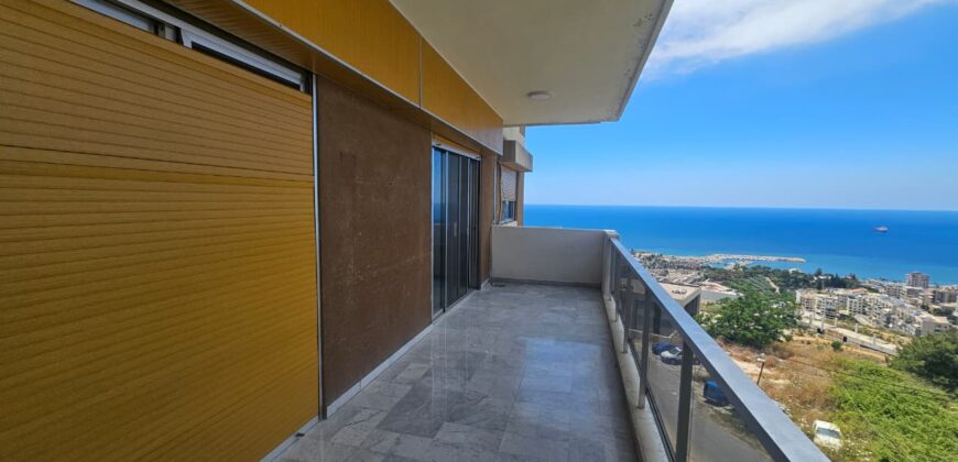 For Sale: Apartment in Dbayeh