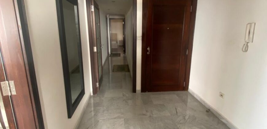For Sale: Apartment in Dbayeh