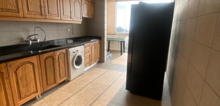 For Sale: Apartment in Dbayeh