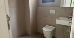 For Sale: Apartment in Ain Najem