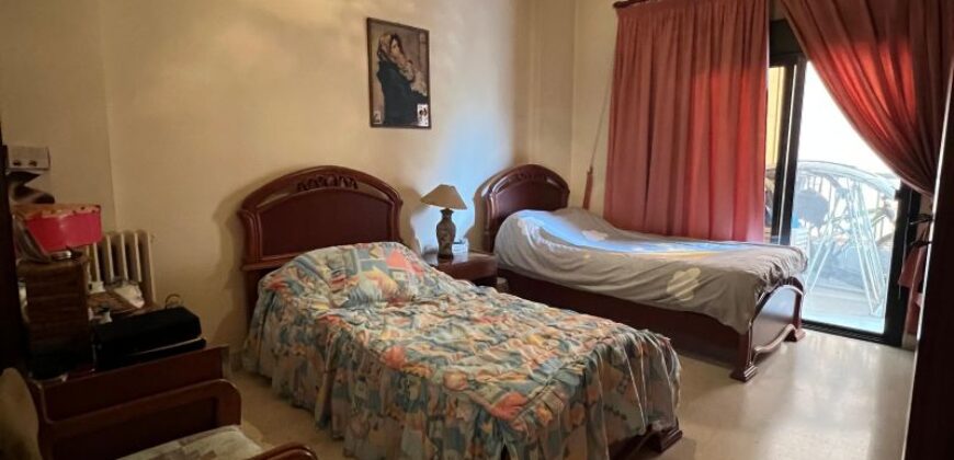 For Sale: Apartment in Jdeideh