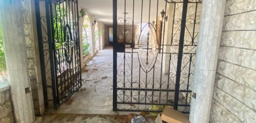 For Sale: Villa in Cornet Shahwan