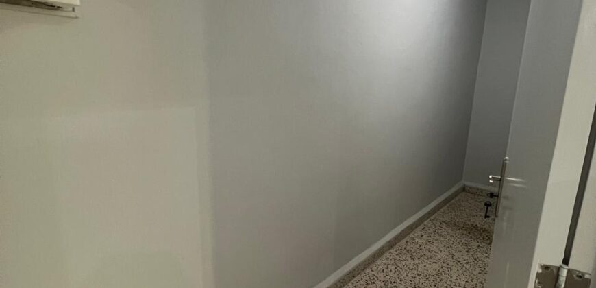 For Sale: Apartment in Dekwaneh