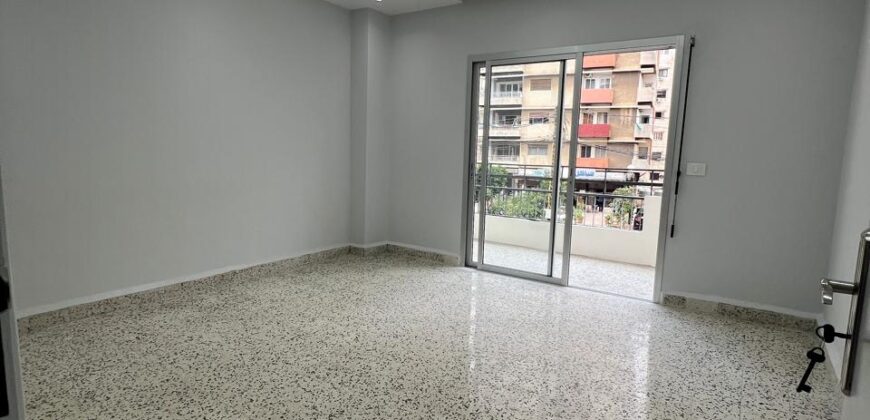 For Sale: Apartment in Dekwaneh