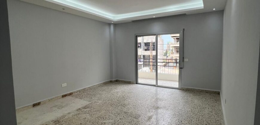 For Sale: Apartment in Dekwaneh