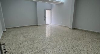 For Sale: Apartment in Dekwaneh