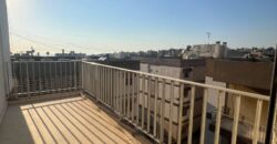 For Sale: Apartment in Mansourieh