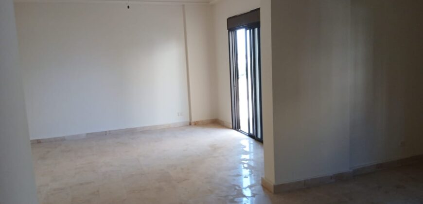 For Sale: Apartment in Dbayeh