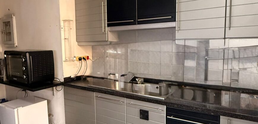 For Sale: Apartment in Hamra