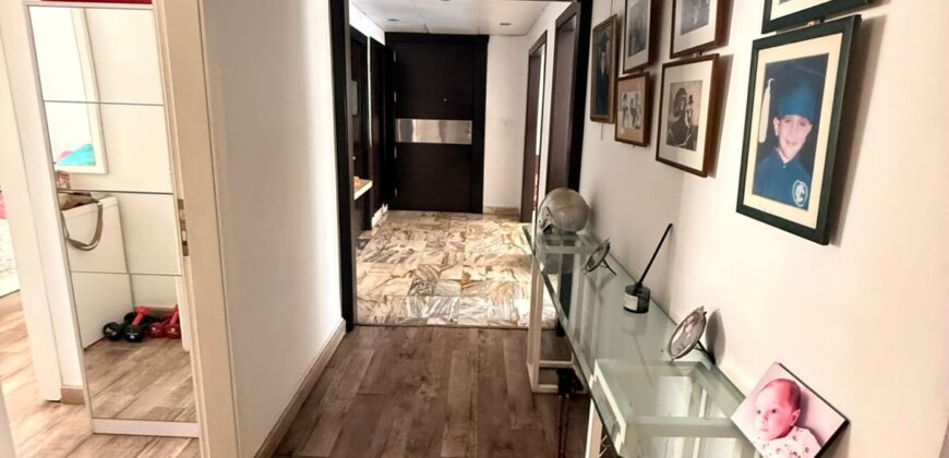 For Sale: Apartment in Hamra