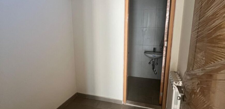 For Sale: Apartment in Mansourieh