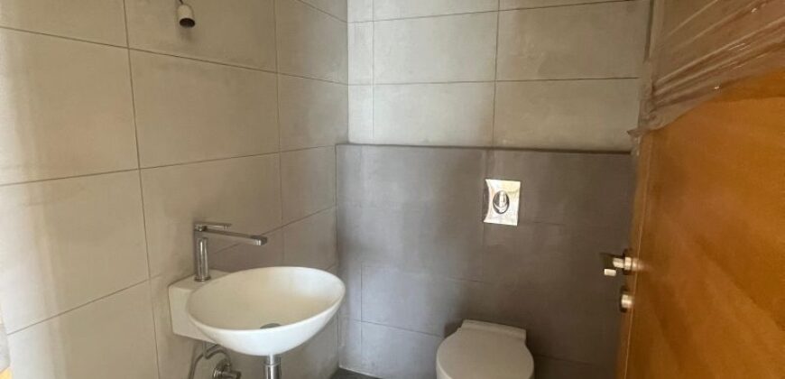 For Sale: Apartment in Mansourieh