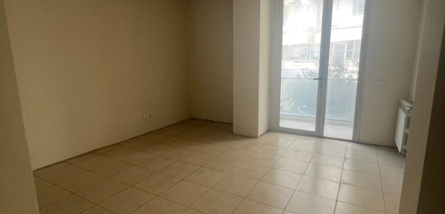 For Sale: Apartment in Mansourieh