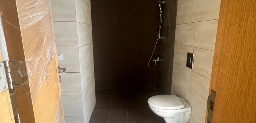 For Sale: Apartment in Mansourieh