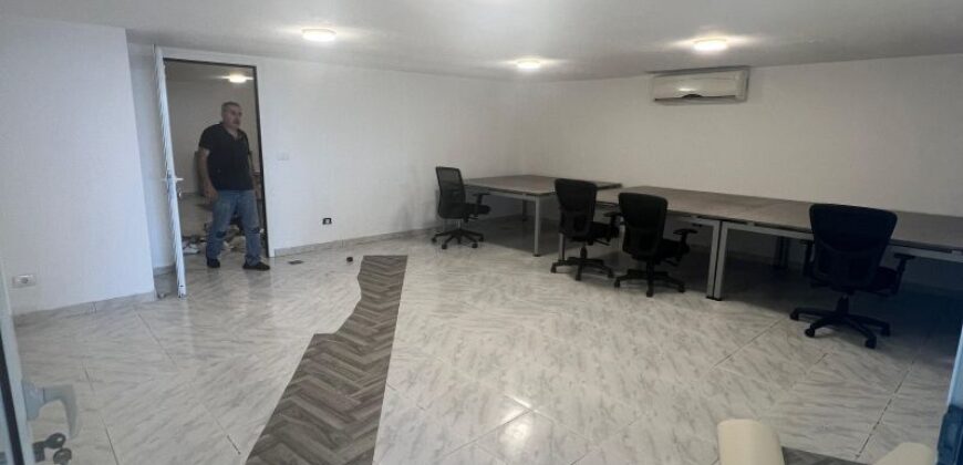 For Sale: Office in Mansourieh