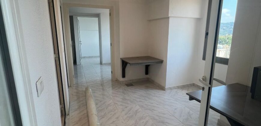 For Sale: Office in Mansourieh