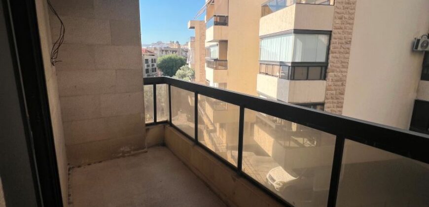 For Sale: Apartment in Mansourieh