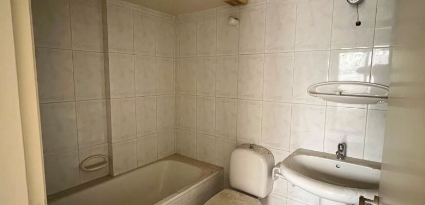 For Sale: Apartment in Mansourieh