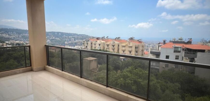 For Sale: Apartment in Mansourieh